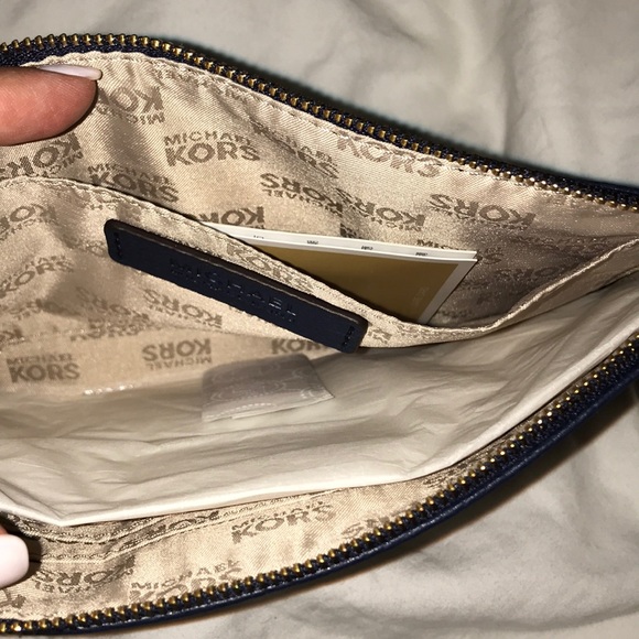 Michael kors clutch/pouch - Picture 3 of 3